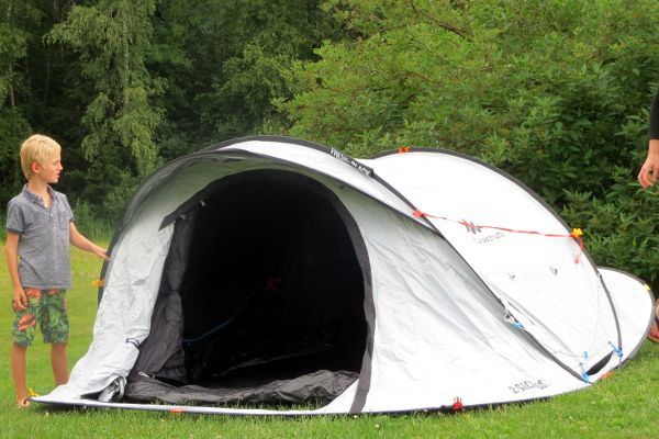 genie Verplicht interval Review Decathlon Quecha Fresh & Black tent | donkere koele tent | test