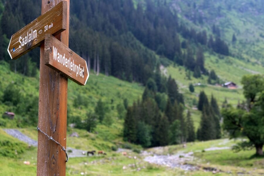 de 'Wanderlehrweg' in Saalbach-Hinterglemm © bergfamilie.nl