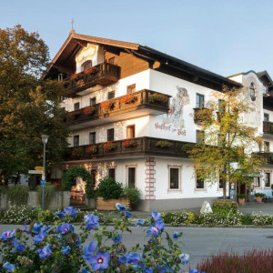 Hotel Zur Post in Rohrdorf - langs de A93 (860 km route via Oostenrijk).