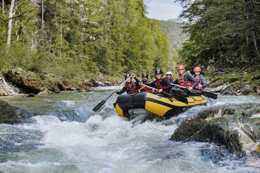 Ontdek de kracht van het wilde water in Oostenrijk met deze activiteiten