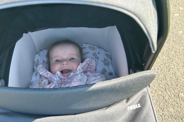 Zoë voor de Thule Urban Glide 3 review.