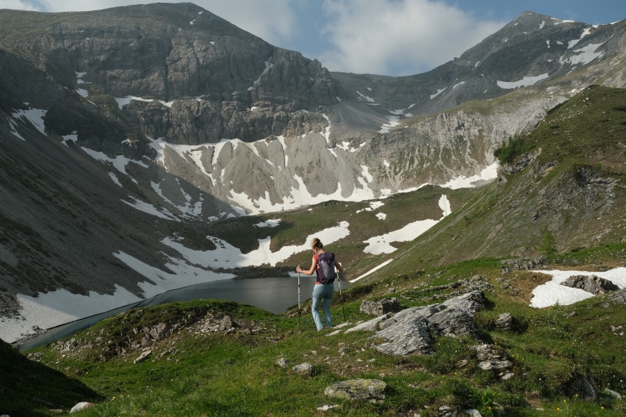 Pijnvrij bergafwaarts wandelen